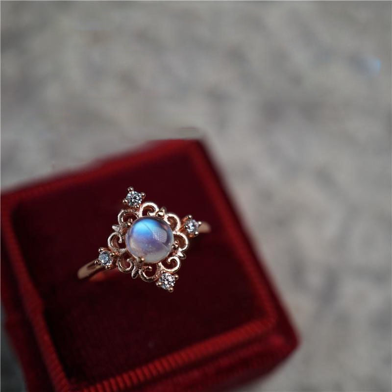 Wholesale Inlaid Moonstone Diamond Lace Retro Palace Style Ring