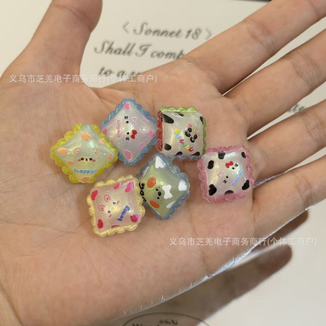 Wholesale 10pcs Cartoon Fine Sparkling Lace Diagonal Pillow Acrylic Beads