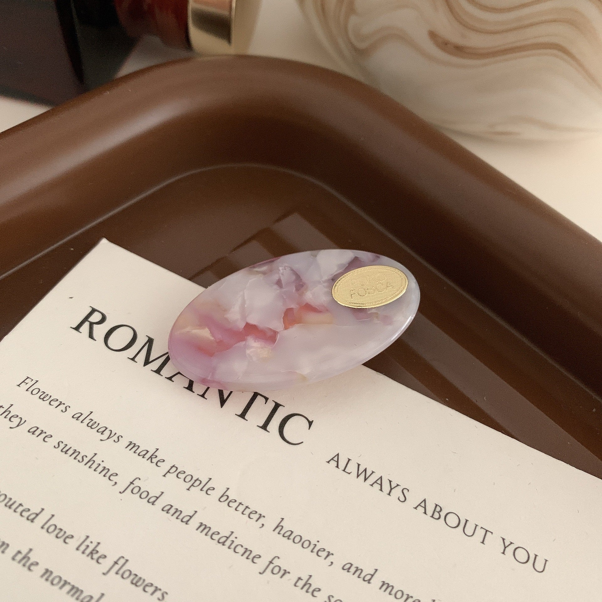 Wholesale Oval Amber Acetate Hair Clips