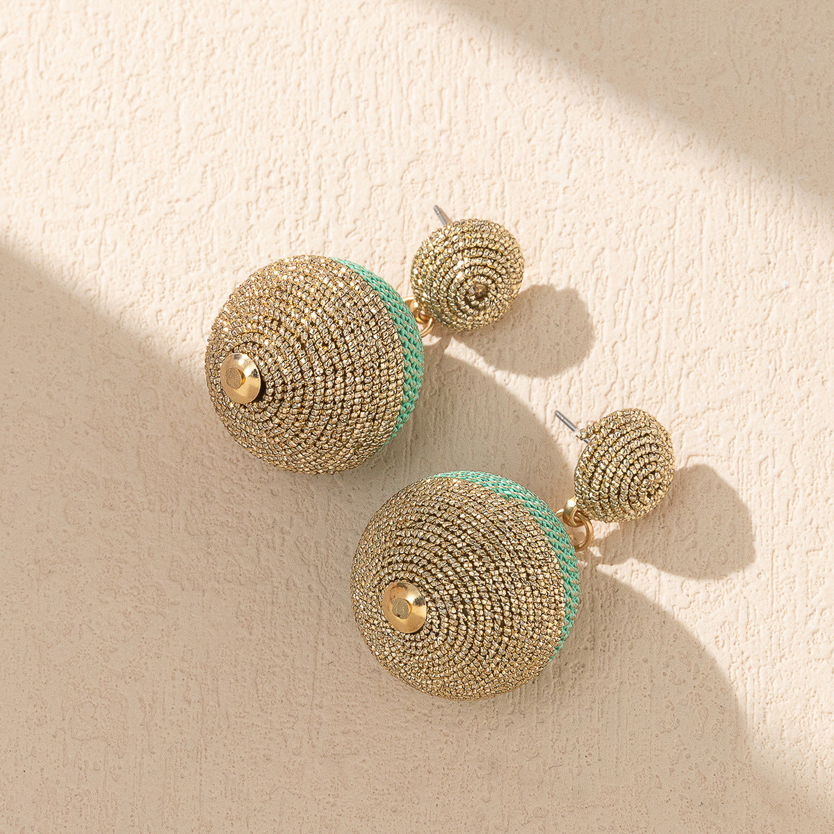 Wholesale Spherical Color Matching Fashionable Versatile Ladies Earrings