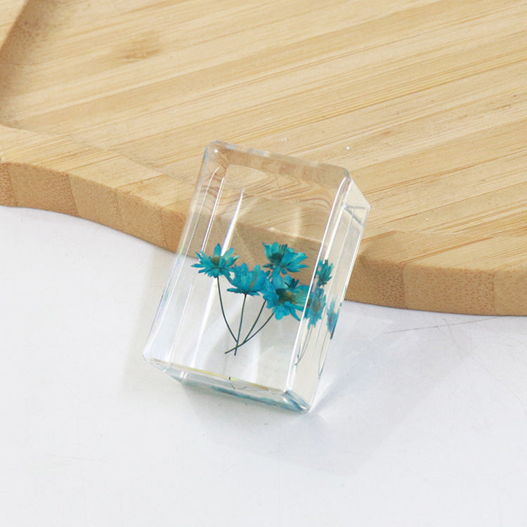 Wholesale 6pcs Small Star Flower Resin Crafts Real Flower Handmade Dripping Glue Ornaments