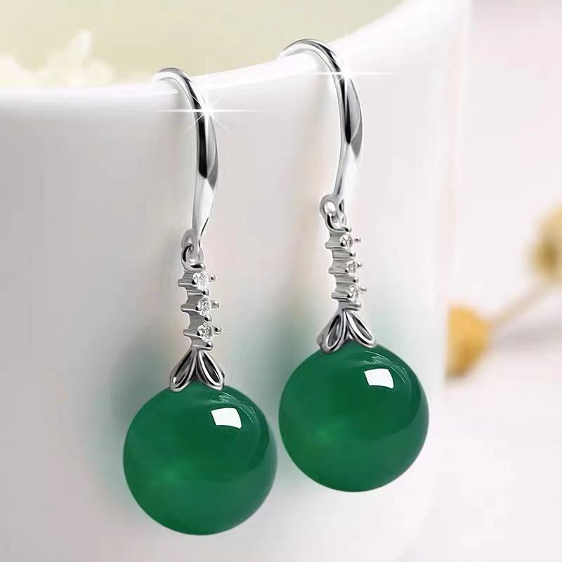 Wholesale Platinum-plated long fashionable imitation Hetian green jasper earrings