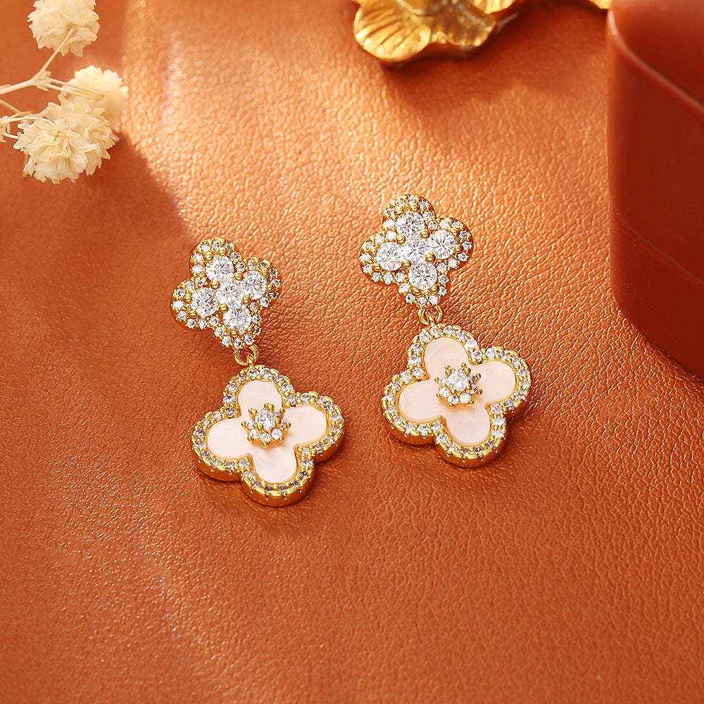 Wholesale Four leaf clover zircon sweet Blingbling Earrings