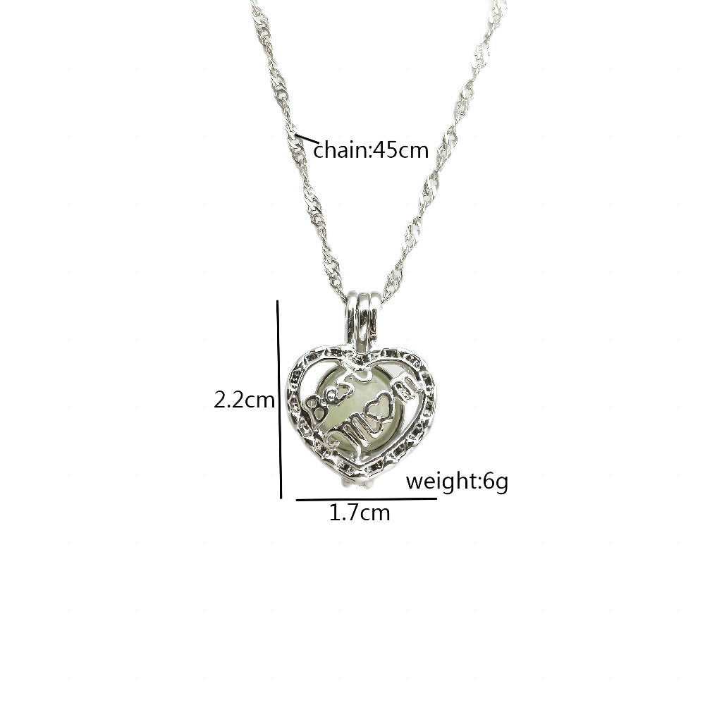Wholesale Mother' s Day Hollow Luminous Necklace Pendant Heart MOM Alloy Necklace
