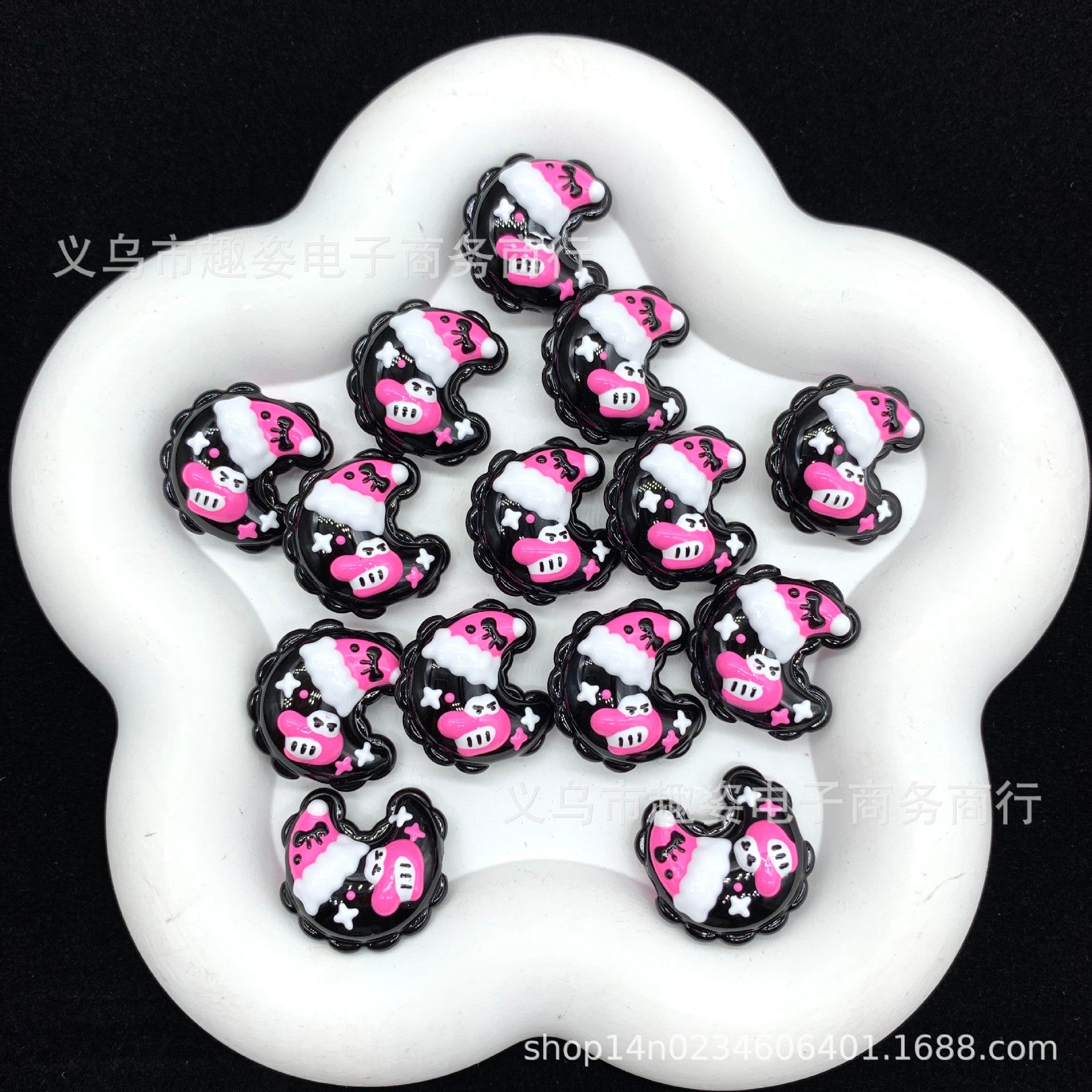 Wholesale 10pcs    Moon-shaped beaded pillow  Acrylic Beads