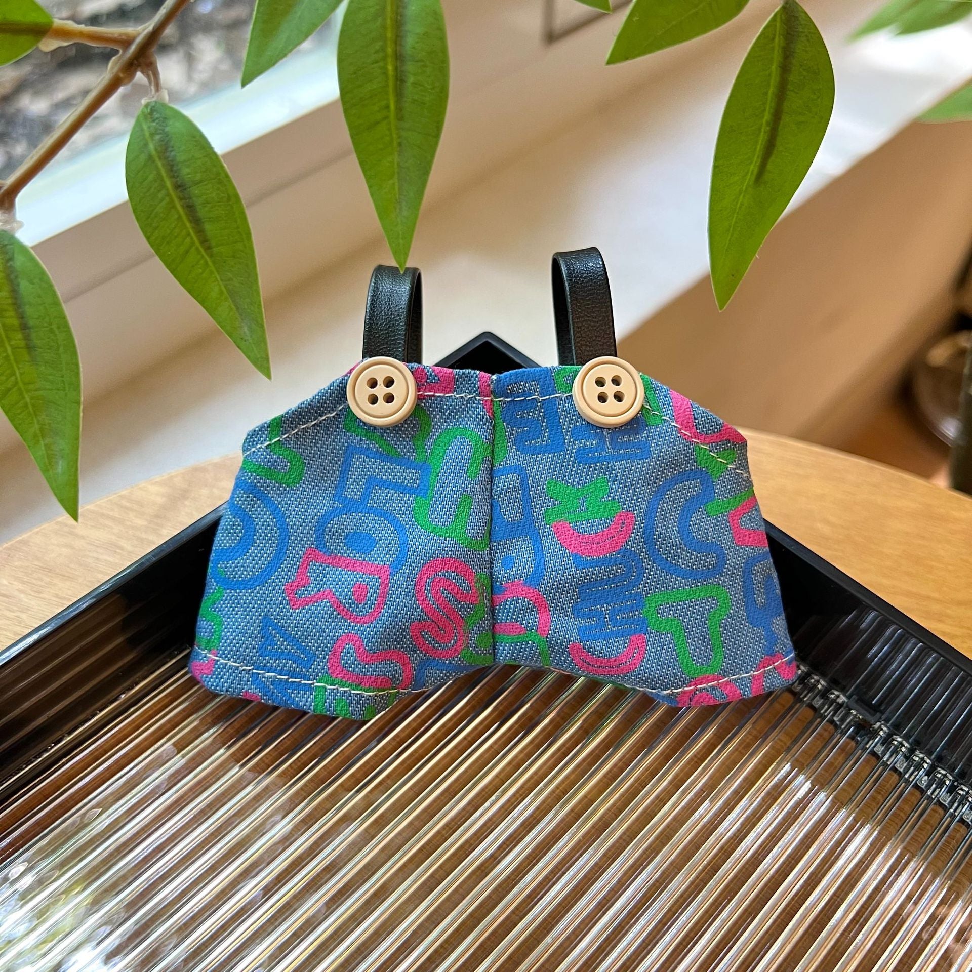 Wholesale Cute baby clothes pantsand Doll Accessories