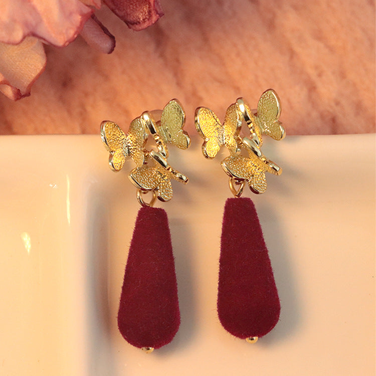 Wholesale Autumn and Winter Red Flocked Drop Earrings