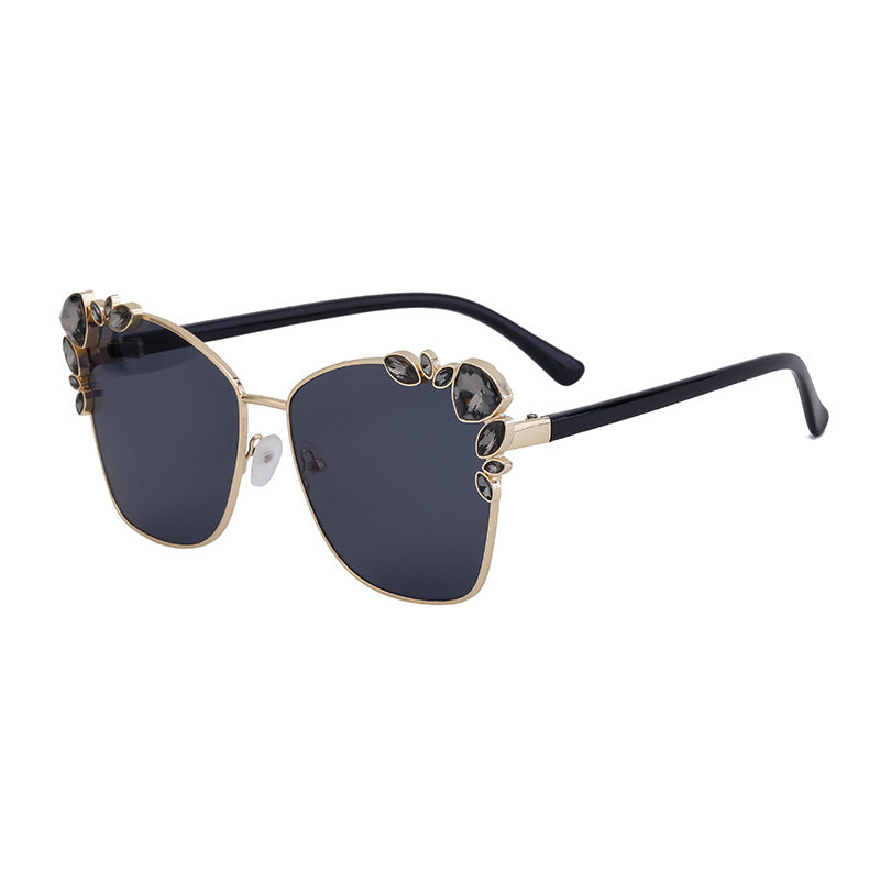 Wholesale Cat-eye with Diamond High-end Trendy Street-style Sunglasses