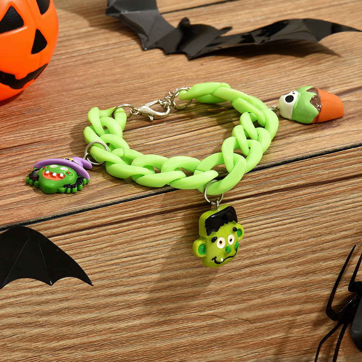 Wholesale Cartoon Acrylic DIY Vampire Skull Halloween Plastic Bracelet