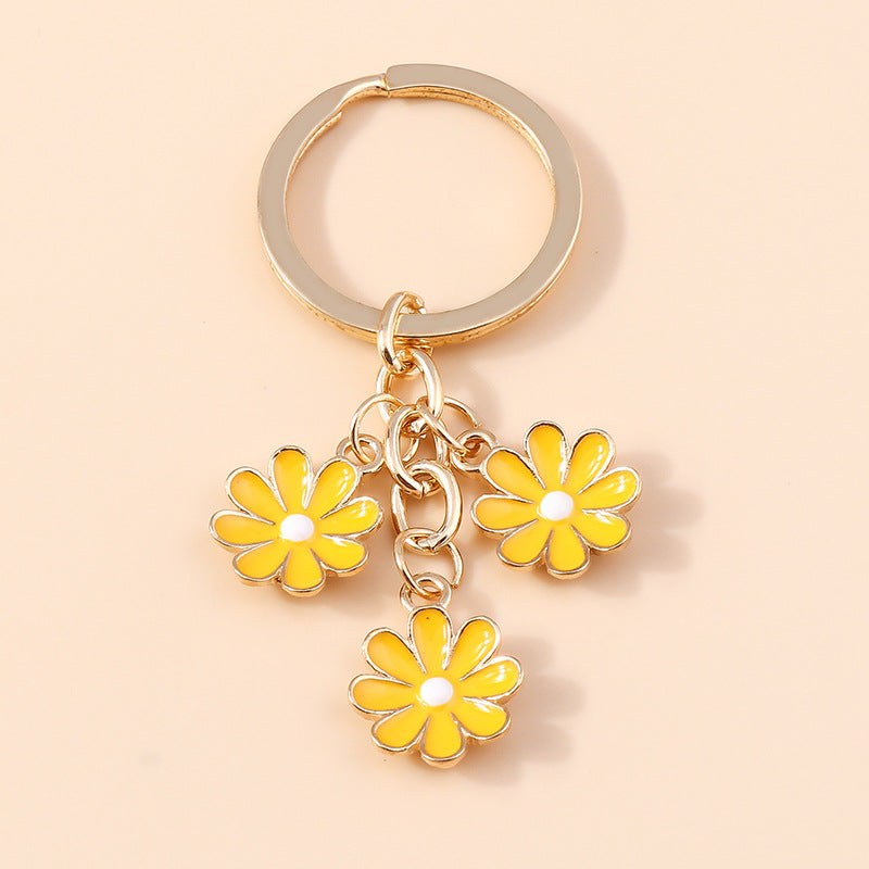 Wholesale Daisy Metal Keychain Flower Accessories Pendant