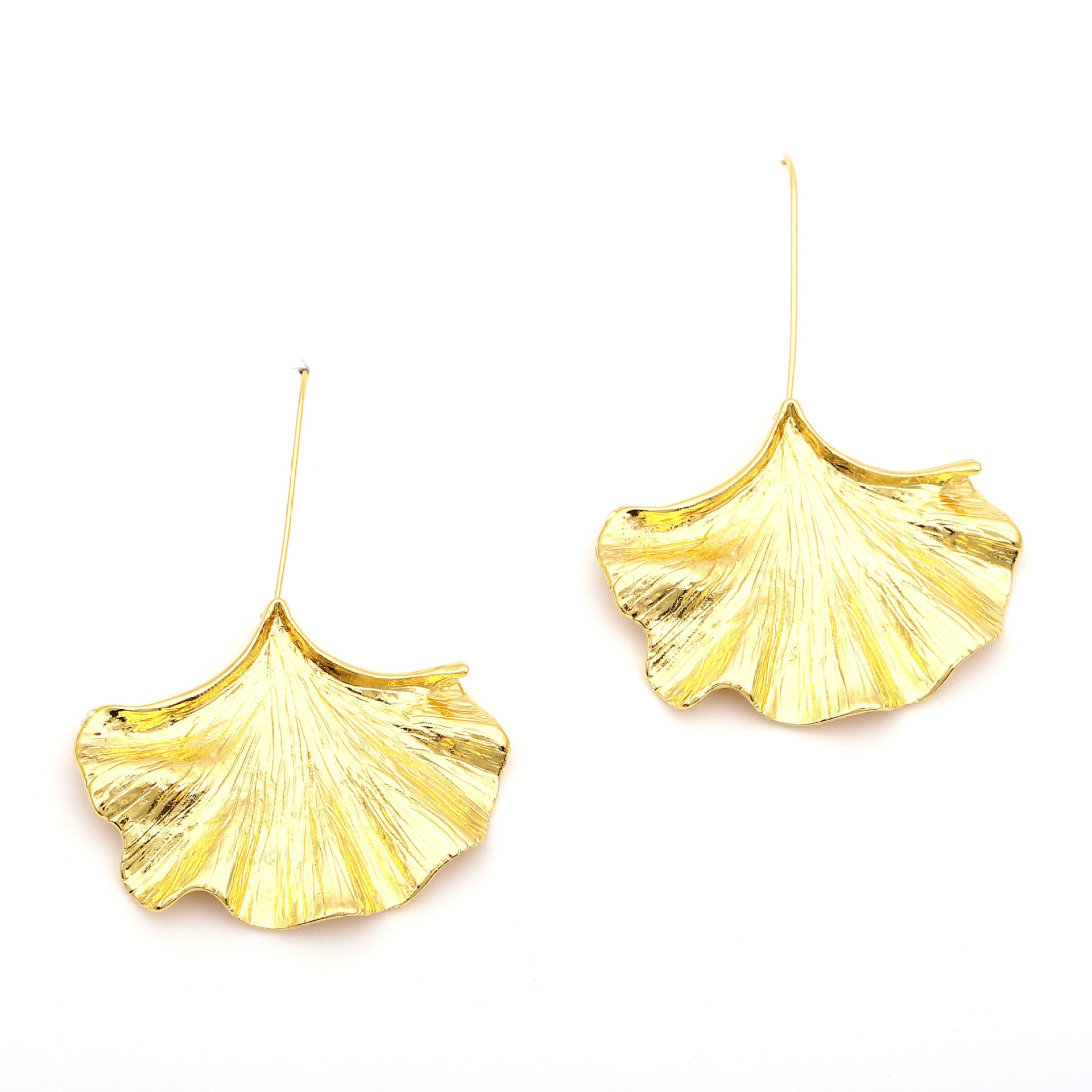 Wholesale Creative Metal Ginkgo Leaf Alloy Earrings