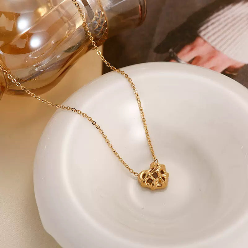 Wholesale Simple Braided Heart Titanium Steel Necklace