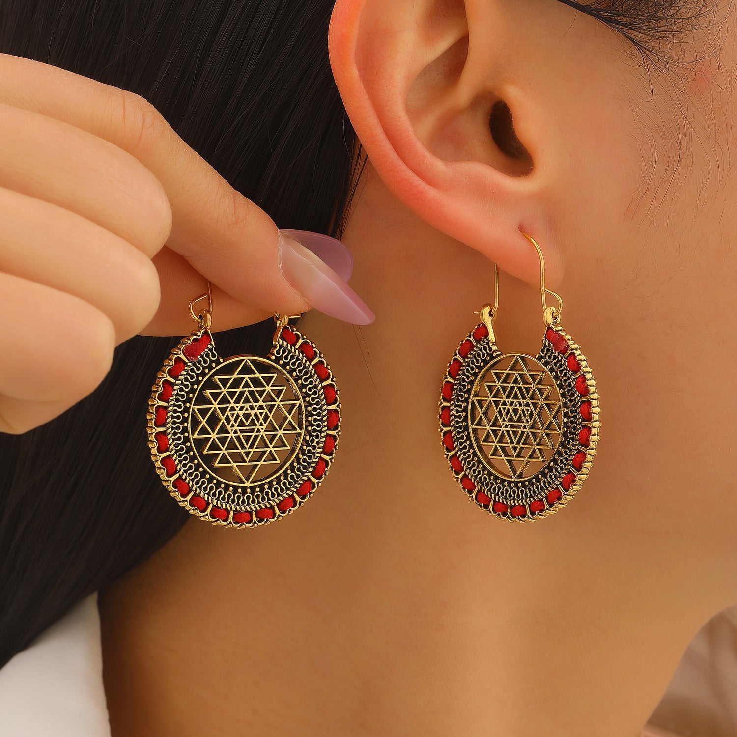 Wholesale Antique Gold Bohemian Hollow Carved Earrings For Women Trendy Gift Boutique Resale Fashion Accessory