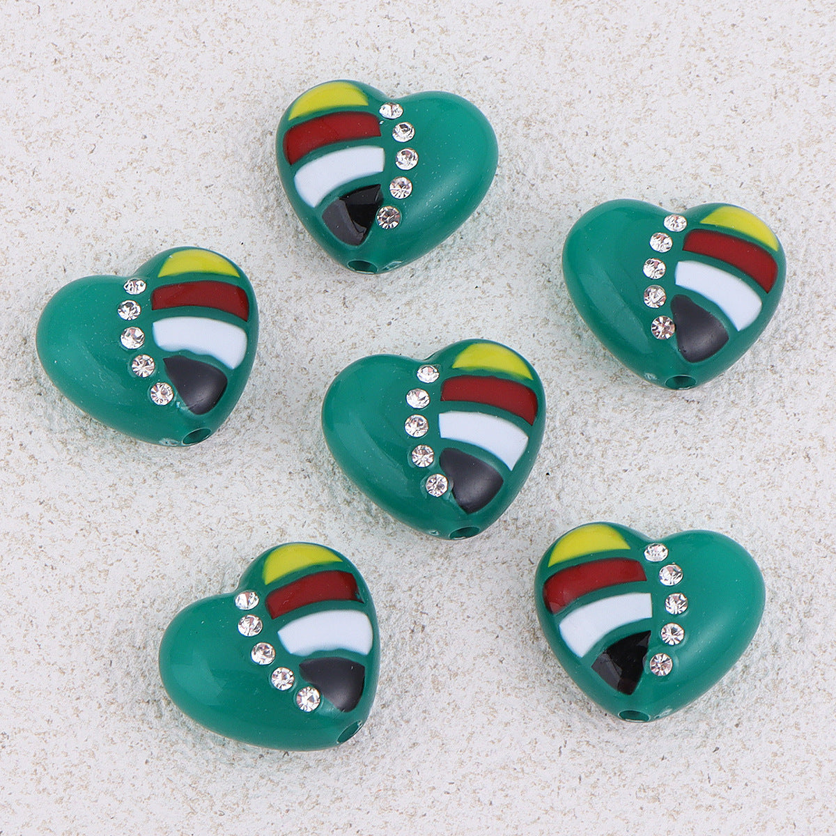 Wholesale 10pcs double-sided diamond inlaid colored acrylic beads with heart-shaped design