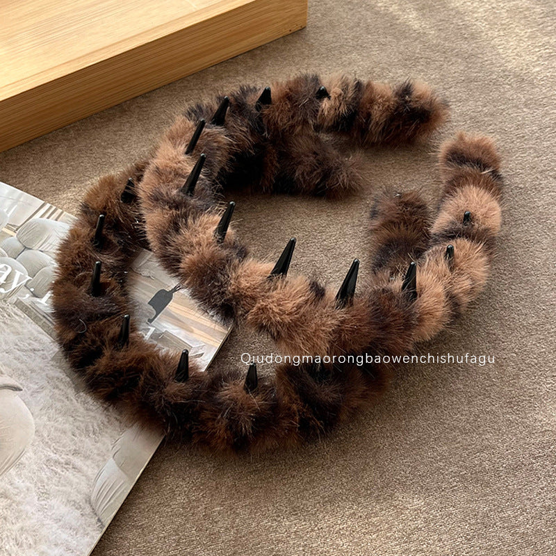 Wholesale Big wave leopard plush retro toothed non-slip headband