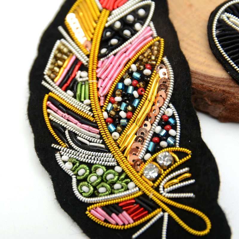 Wholesale 2pcs DIY Hand Embroidered Indian Silk Colorful Feather Cloth Patches Hat Clothes Accessories FS
