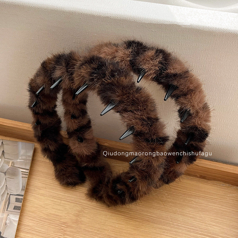Wholesale Big wave leopard plush retro toothed non-slip headband