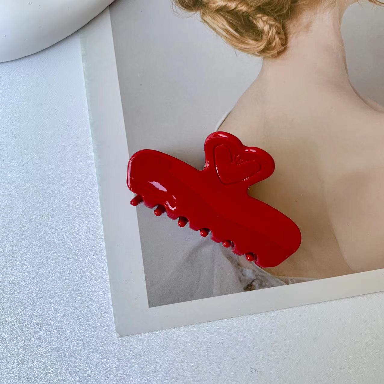 Wholesale Tanabata Valentine's Day Fashion Back Head Shark Clip for Women