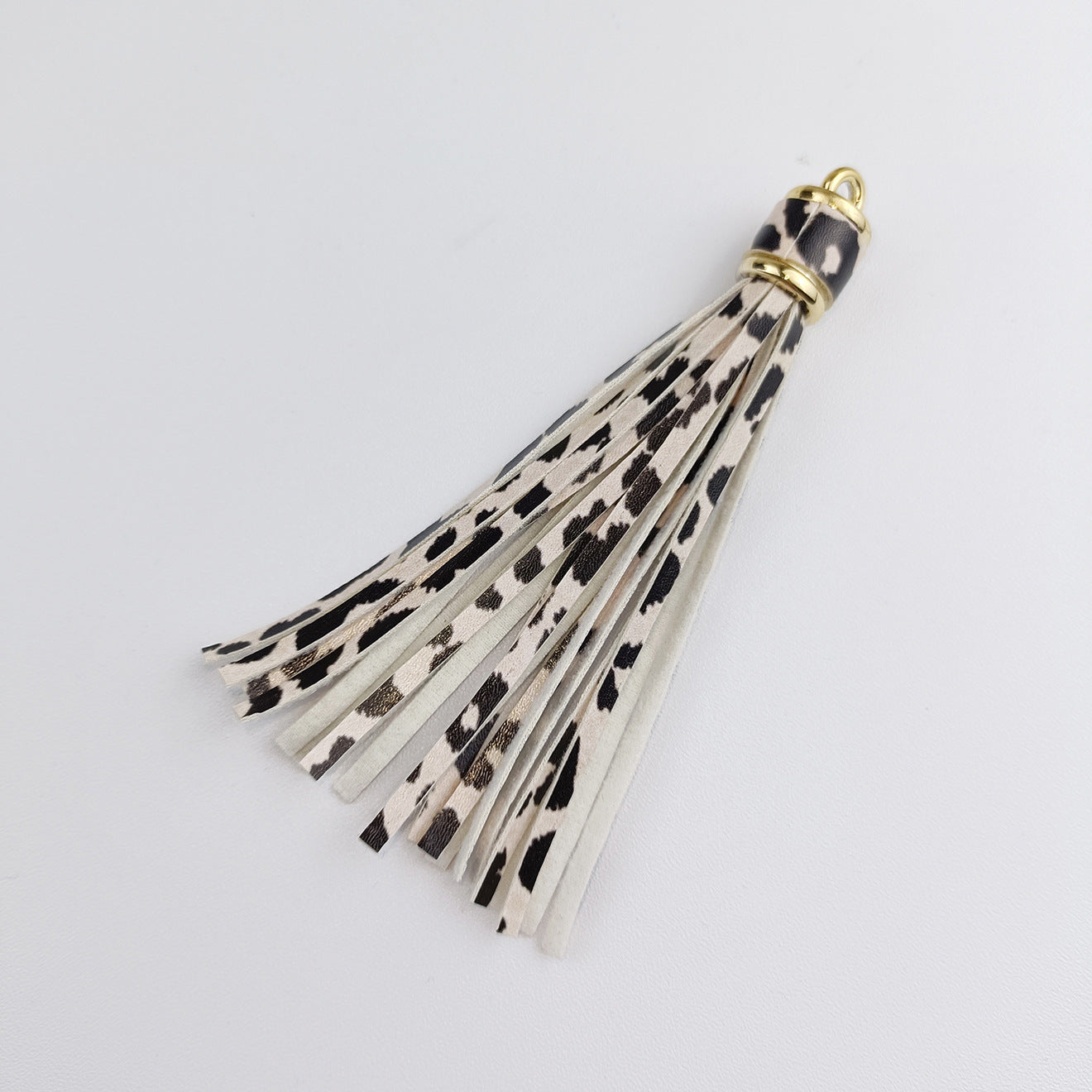 Wholesale Leopard Print PU Leather Tassel Printed Pendant Keychain Accessories