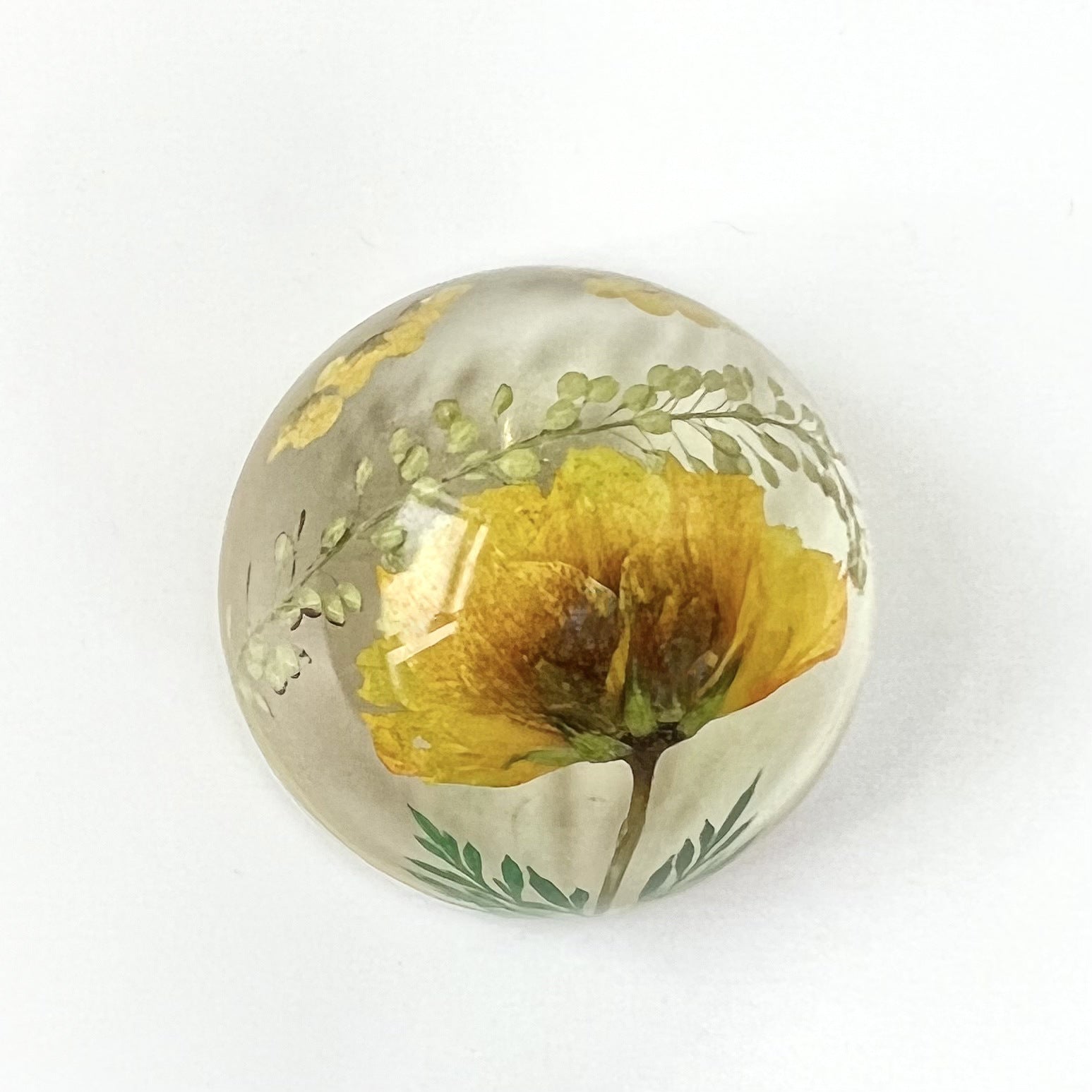 Wholesale 6pcs Creative 47mm Hemisphere Resin Crafts Embossed Ornaments