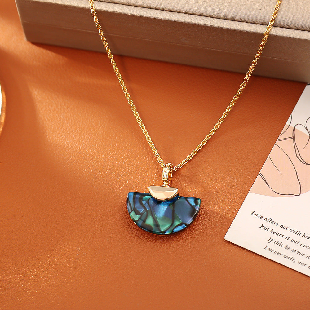 Wholesale Colorful fan-shaped abalone shell necklace