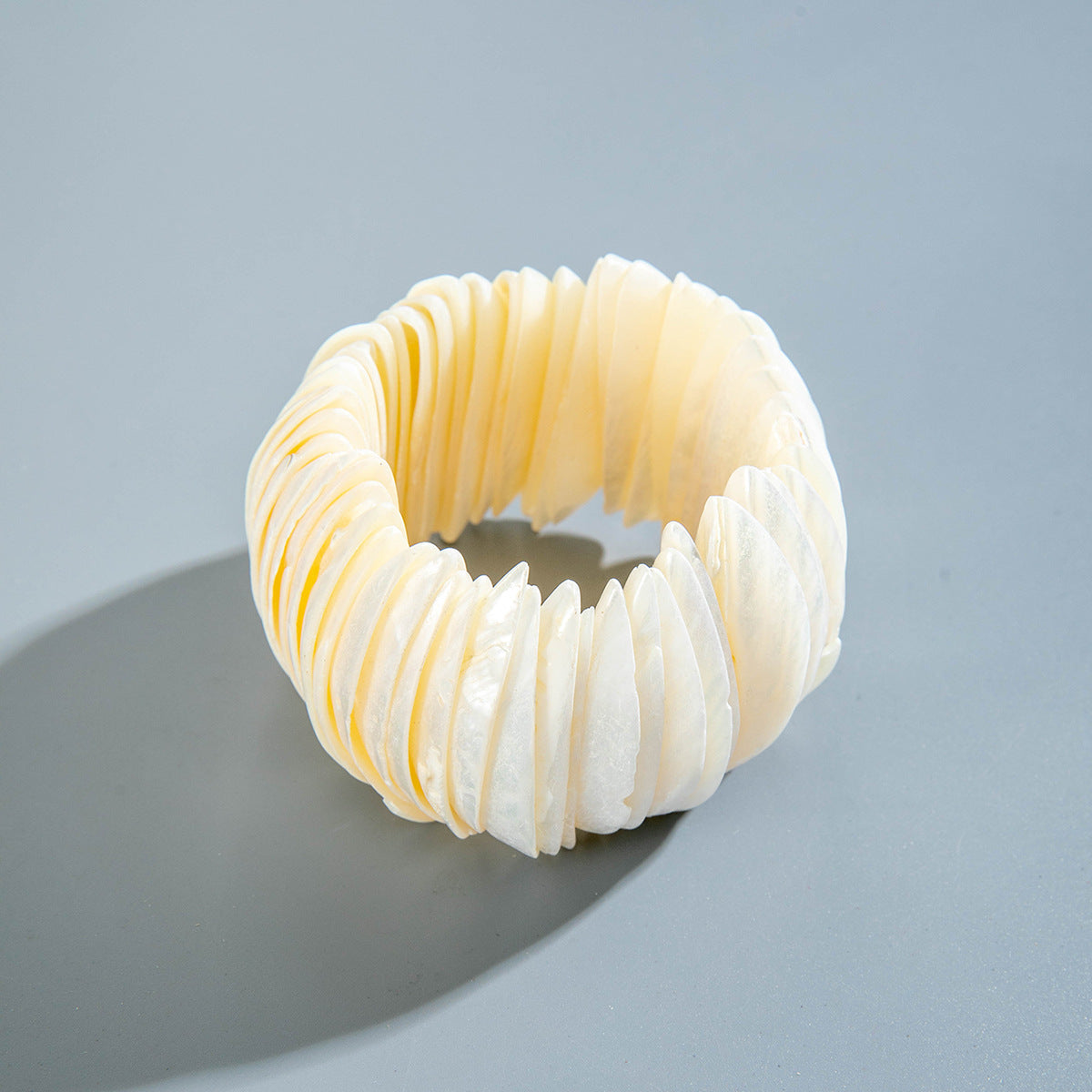 Wholesale Bohemian fresh and versatile beach style natural shell bracelet