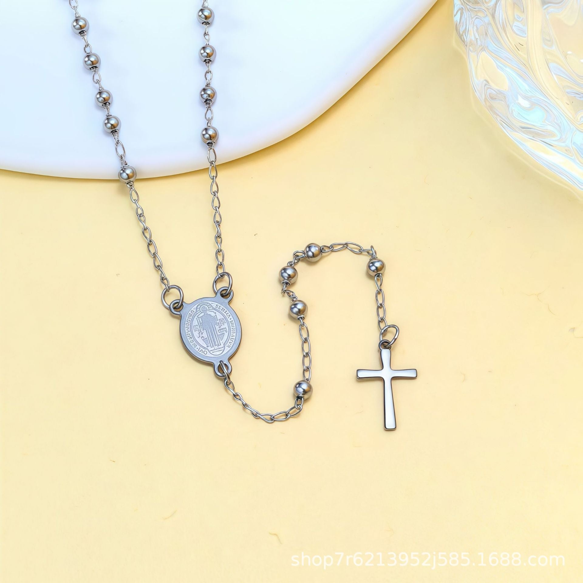 Wholesale Golden oval cross Pendant Stainless Steel Necklace