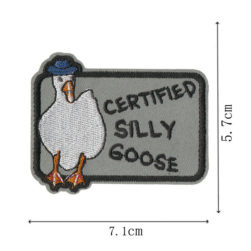 Wholesale 12Pcs Funny Animal Embroidered Patches Duck Goose Cat Designs Iron On Applique For Backpacks Hats Coats Decorative Accent