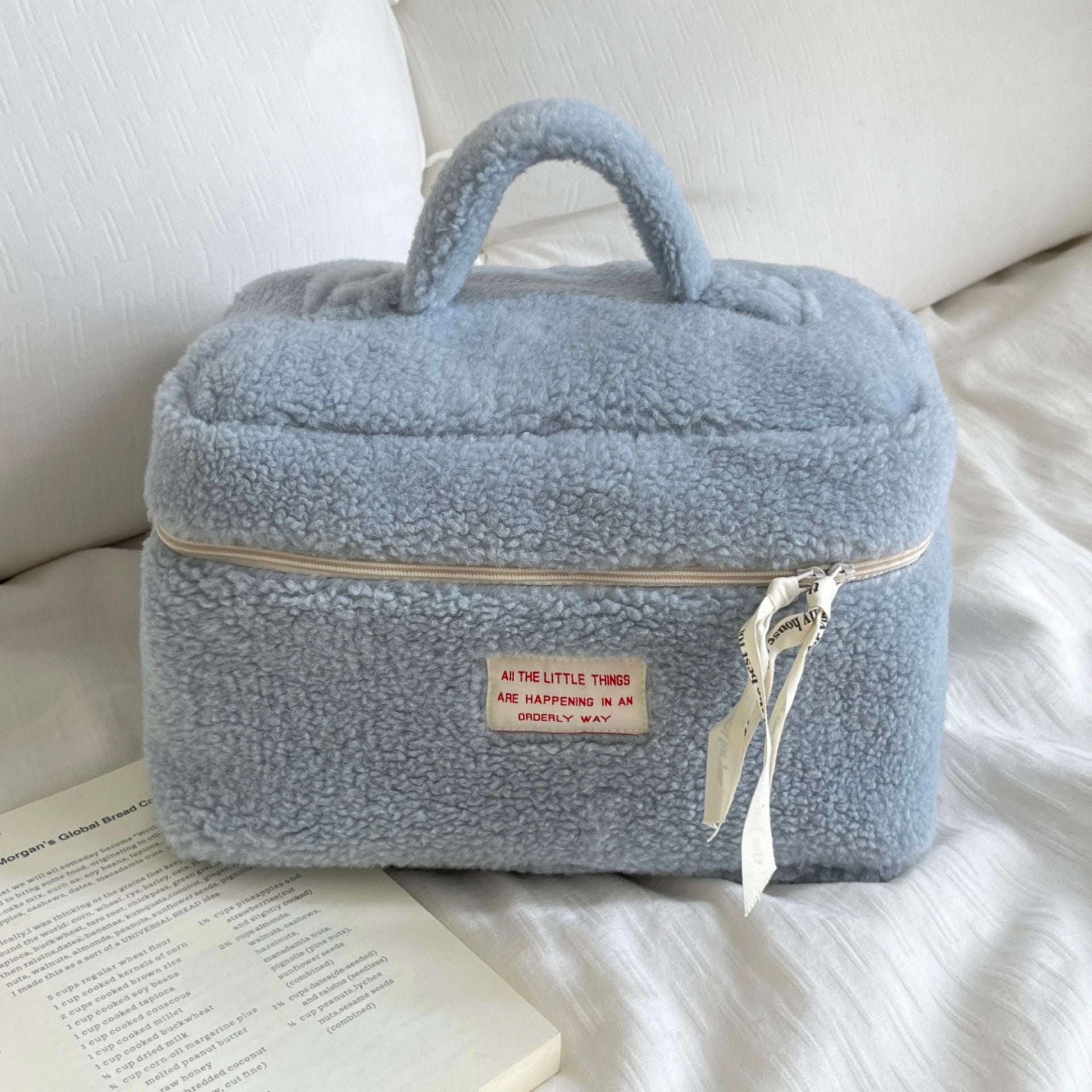 Wholesale Plush Makeup Bags, Wash Bags, Large Capacity Portable Travel Storage Bags