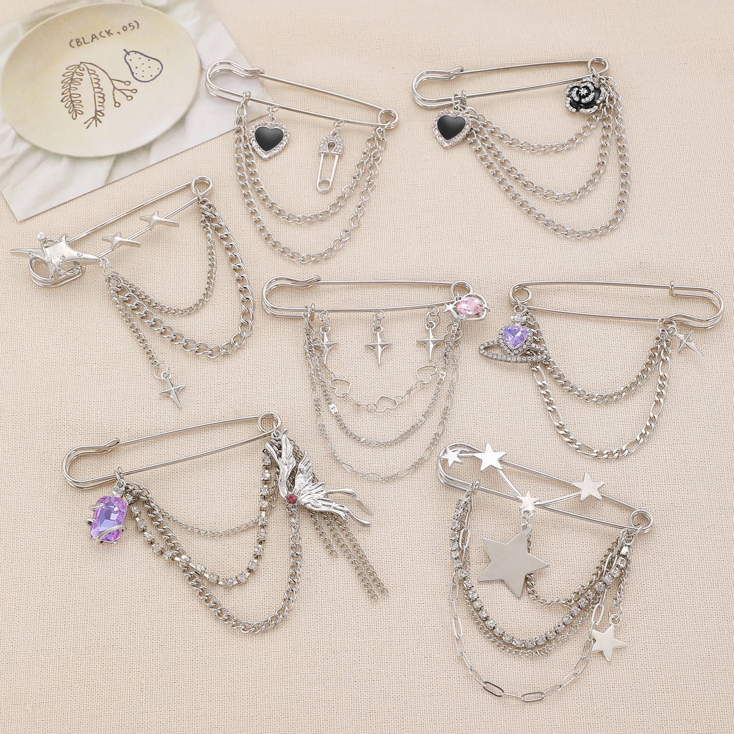 Wholesale Electroplated Alloy Heart Brooch Pin With Chain Tassel Unisex Punk Style Suit Coat Accessory