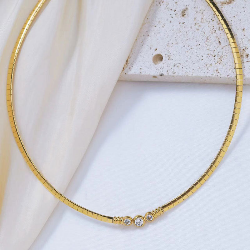 Wholesale Diamond studded flat snake bone titanium steel necklace