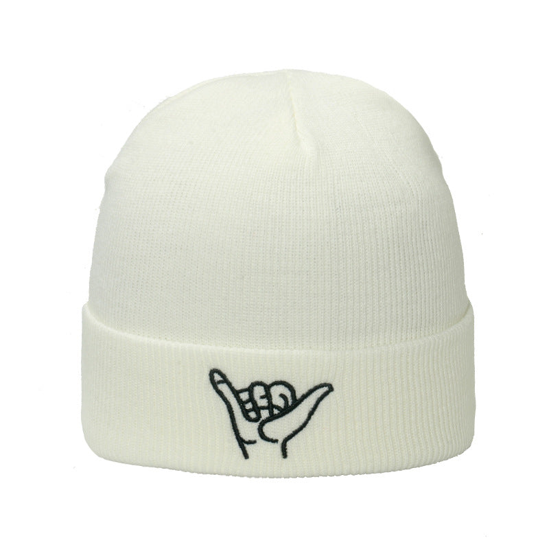 Wholesale Autumn and Winter 666 Gesture Embroidered Acrylic Beanie