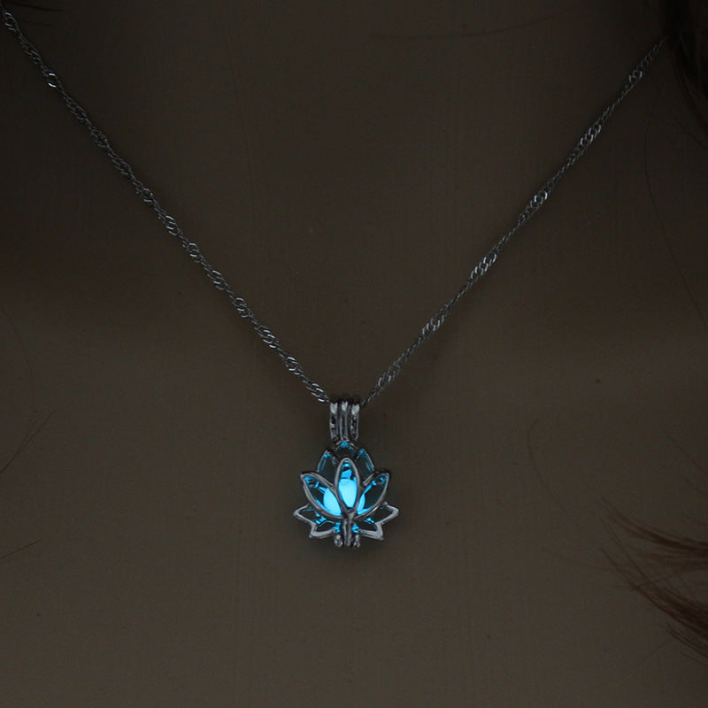 Wholesale Alloy Luminous Hollow Necklaces