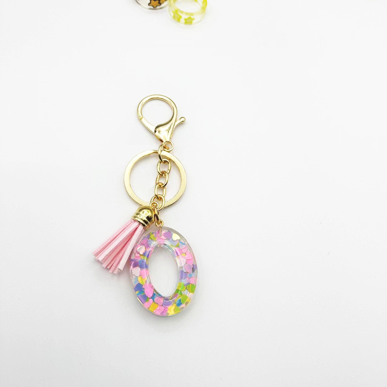 Llavero de letra acrílica de resina de barril de Tassel