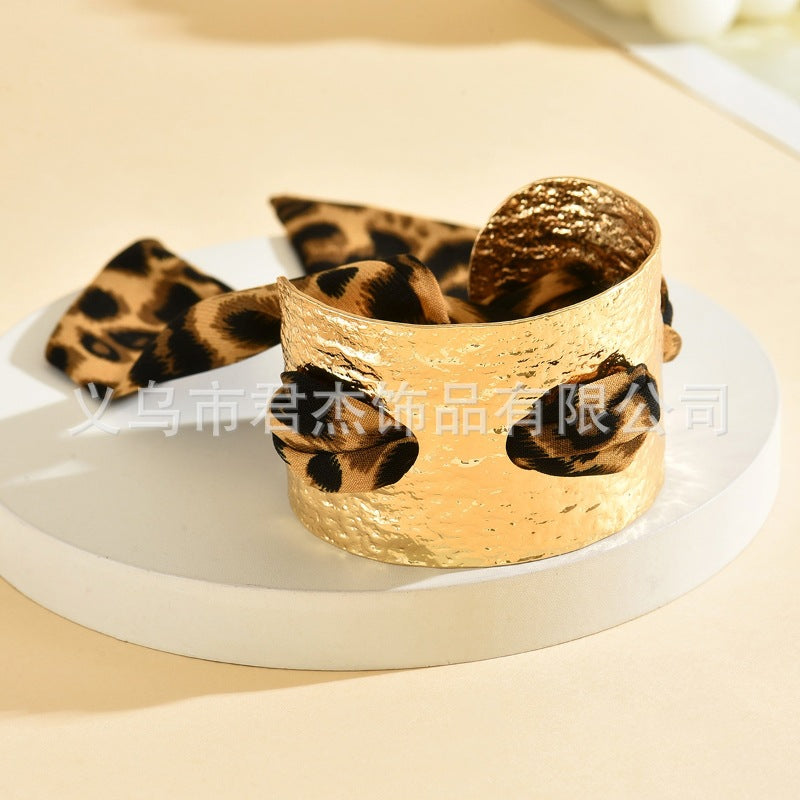 Wholesale ality Leopard f Bracelet Golden Convex Bracelet