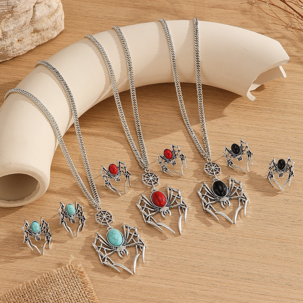 Wholesale Vintage Distressed Zinc Alloy  Pendant Necklace Earring Set Gothic Fashion Jewelry For Men Women