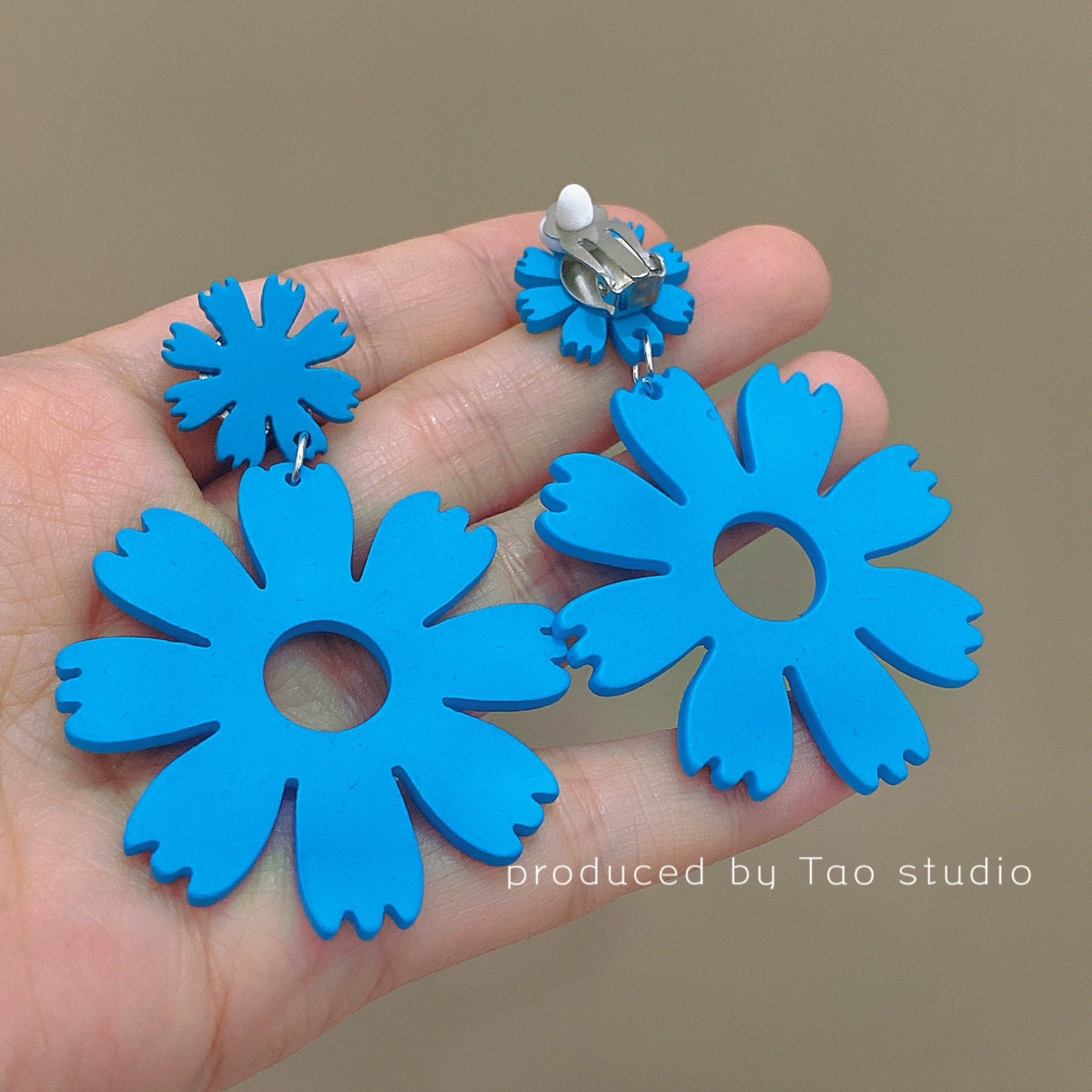 Wholesale Pretty Vintage earrings