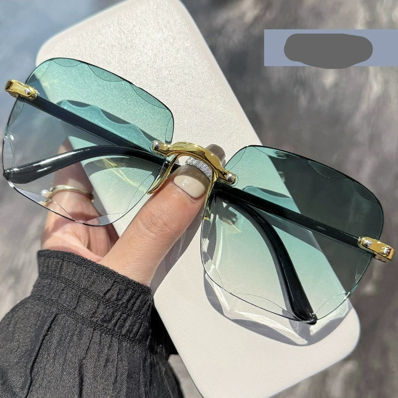 Wholesale Sunglasses Women's High-end Sense Internet Trendy Women's Fashionable Korean Anti-UV Glasses