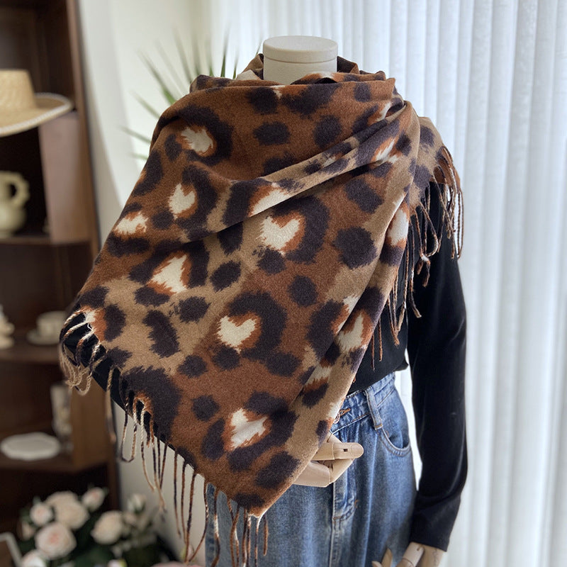 Wholesale Autumn and Winter Leopard Print Warm Shawl Fringed Scarf