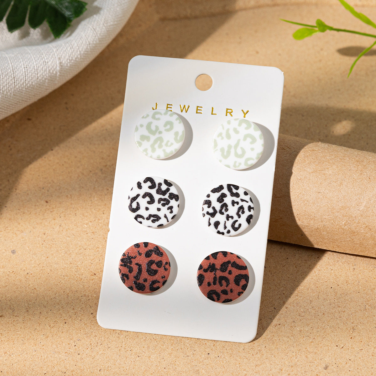 Wholesale design leopard acrylic earrings