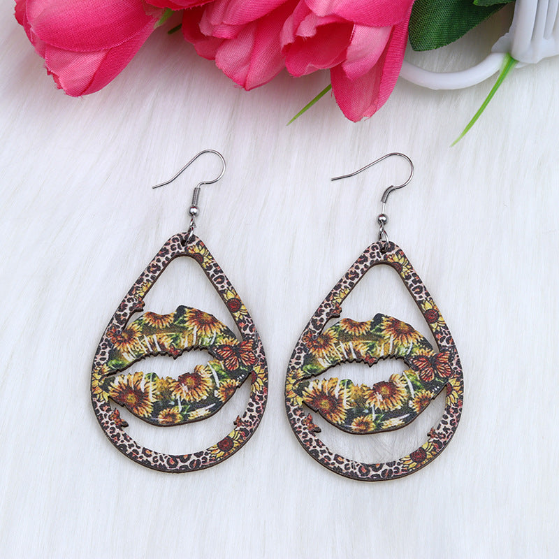 Lips al por mayor de los labios de la mariposa perezosa forma de caída de agua Pendientes de madera