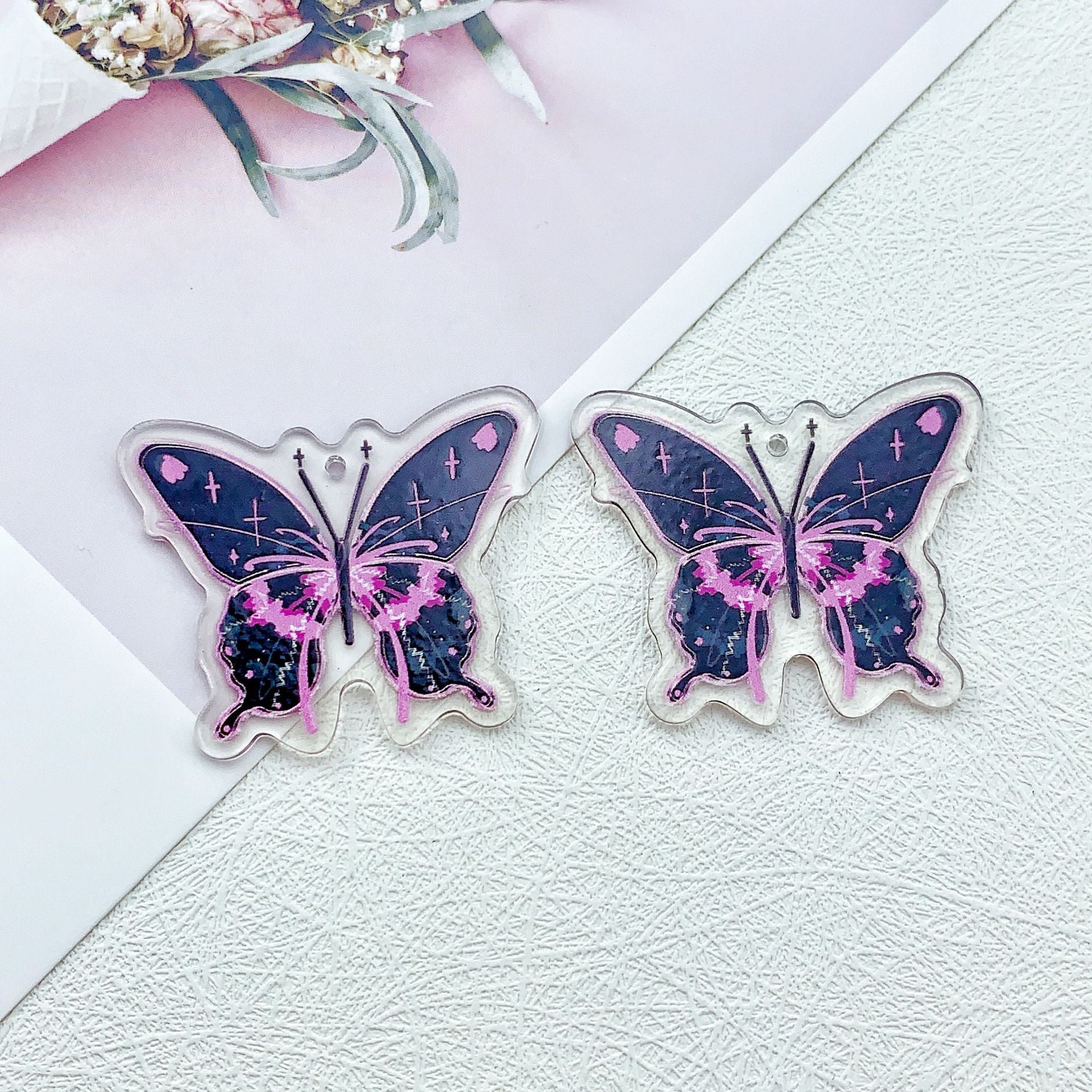 Wholesale 30pcs Acrylic Relief Transparent Black and Pink Butterfly Handmade Diy Jewelry Accessories