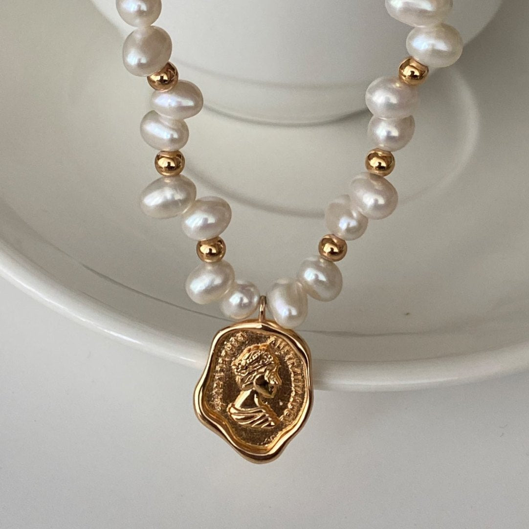 Wholesale Fashionable Pearl Stone-Shaped Pearl Necklace