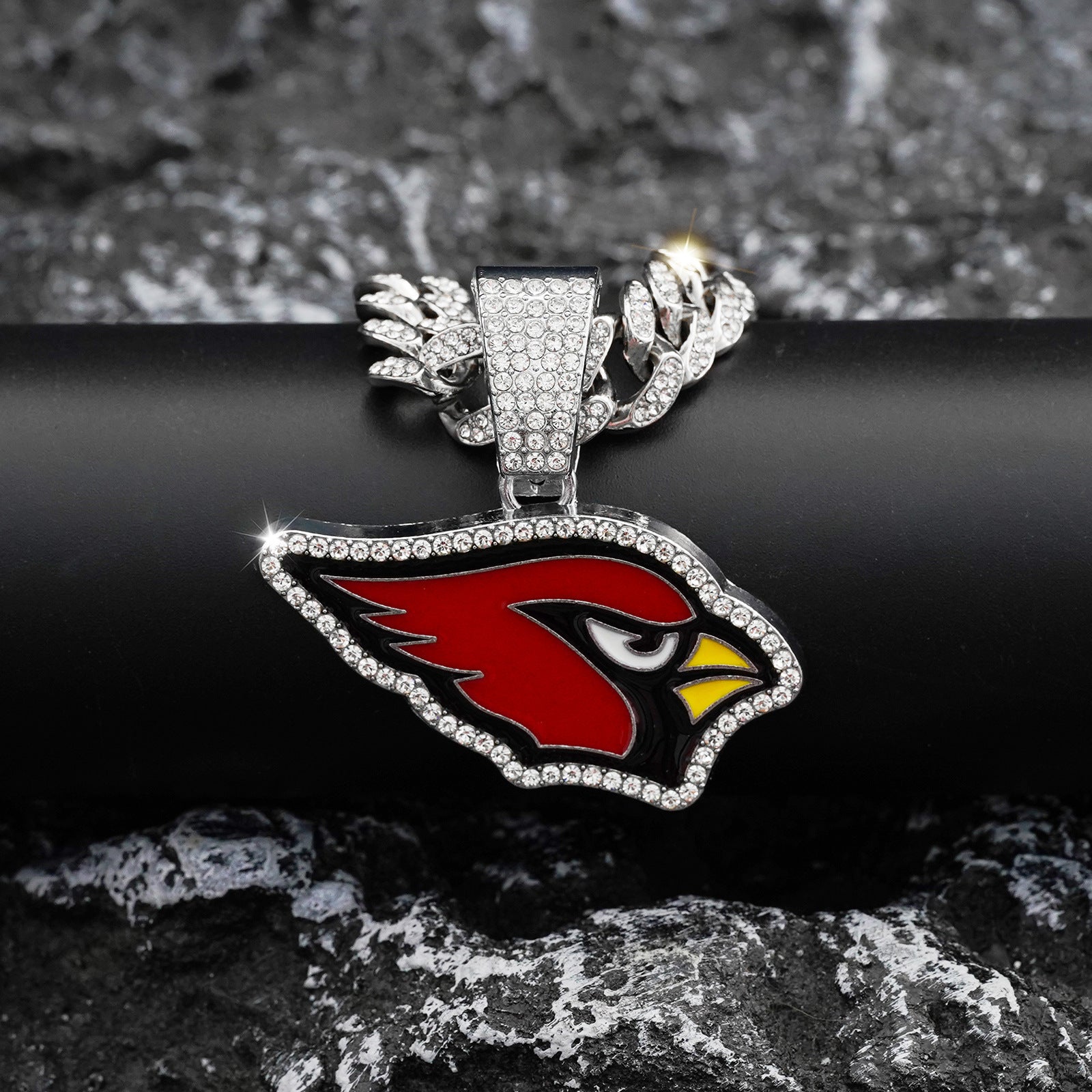 Wholesale Gold Tone Cuban Chain Necklace With Red Rhinestone Bird Pendant Zinc Alloy Punk Hip Hop Fashion Accessory For Party And Gift