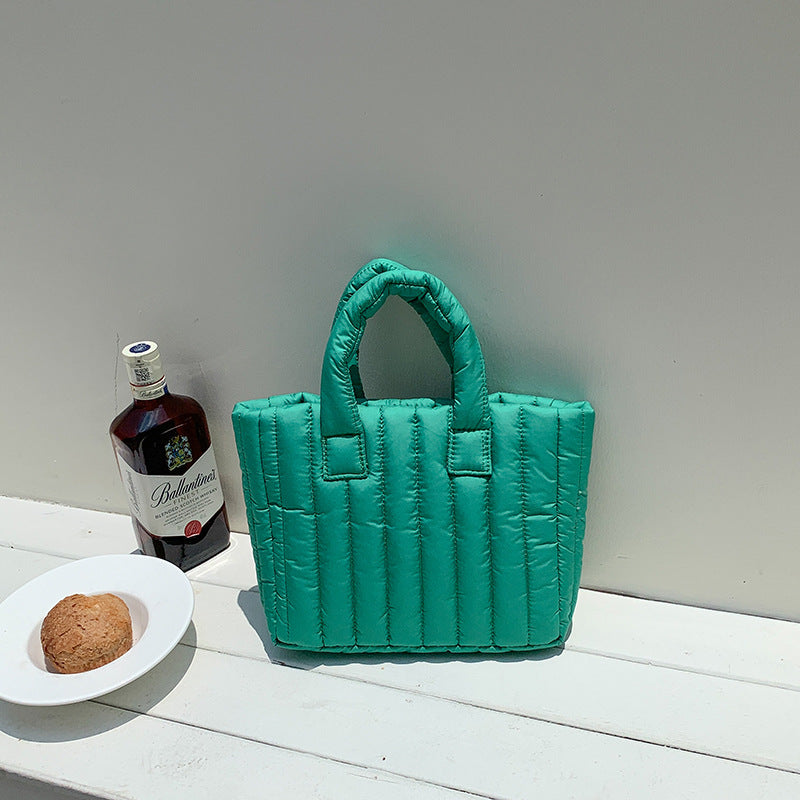 Wholesale women' s red winter fashion handbag