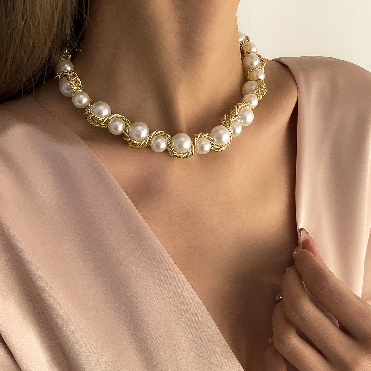 Wholesale of Multi-layer Rice Shaped Pearl Necklaces