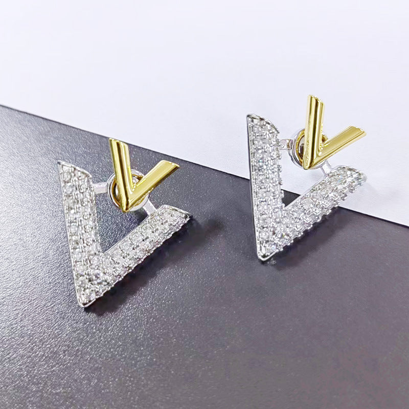 Wholesale Fashion Commuting Geometric Inverted Triangle Copper Inlaid Zircon Earrings