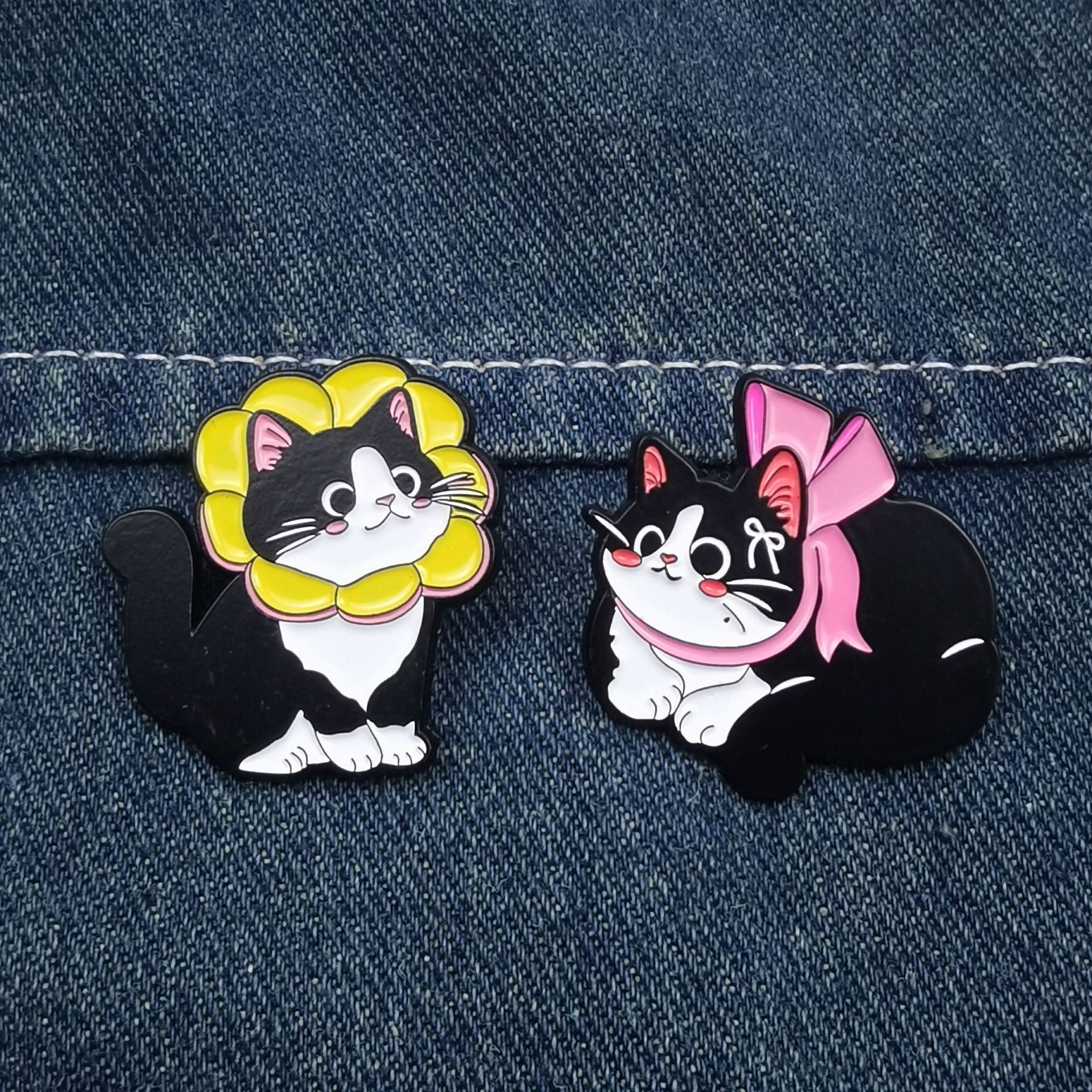 Wholesale Cute black metal cartoon bow cat brooch
