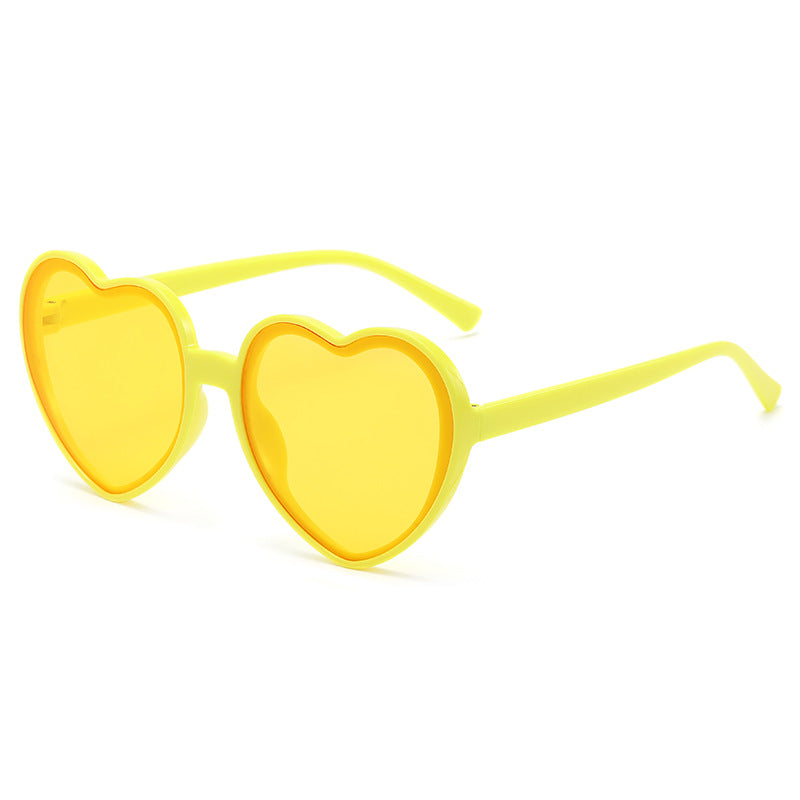 Wholesale Fashionable and classic heart sunglasses