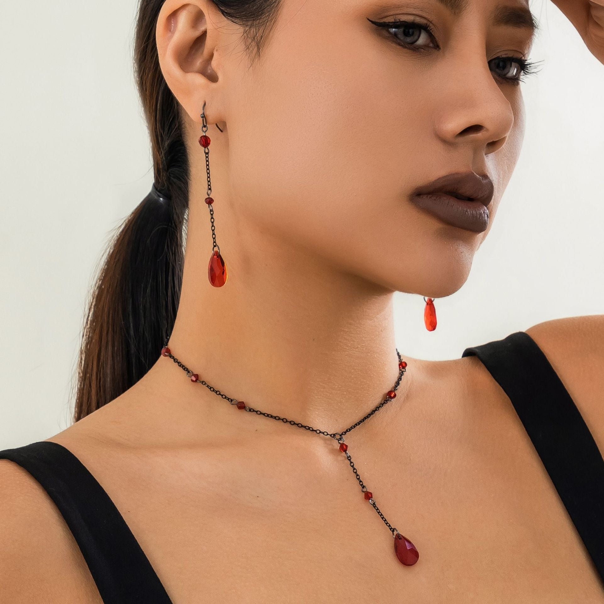 Wholesale Retro Gothic dripping blood tassel niche sweet cool metal drop necklace